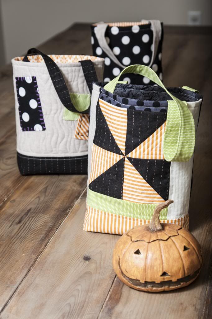 Free trick or treat bag pattern tutorial by Lella Boutique