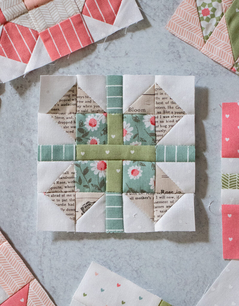 Moda Blockheads 4 free block of the week. Block 19 is "Clover" by Robin Pickens. Fabric is Love Note by Lella Boutique for Moda Fabrics.